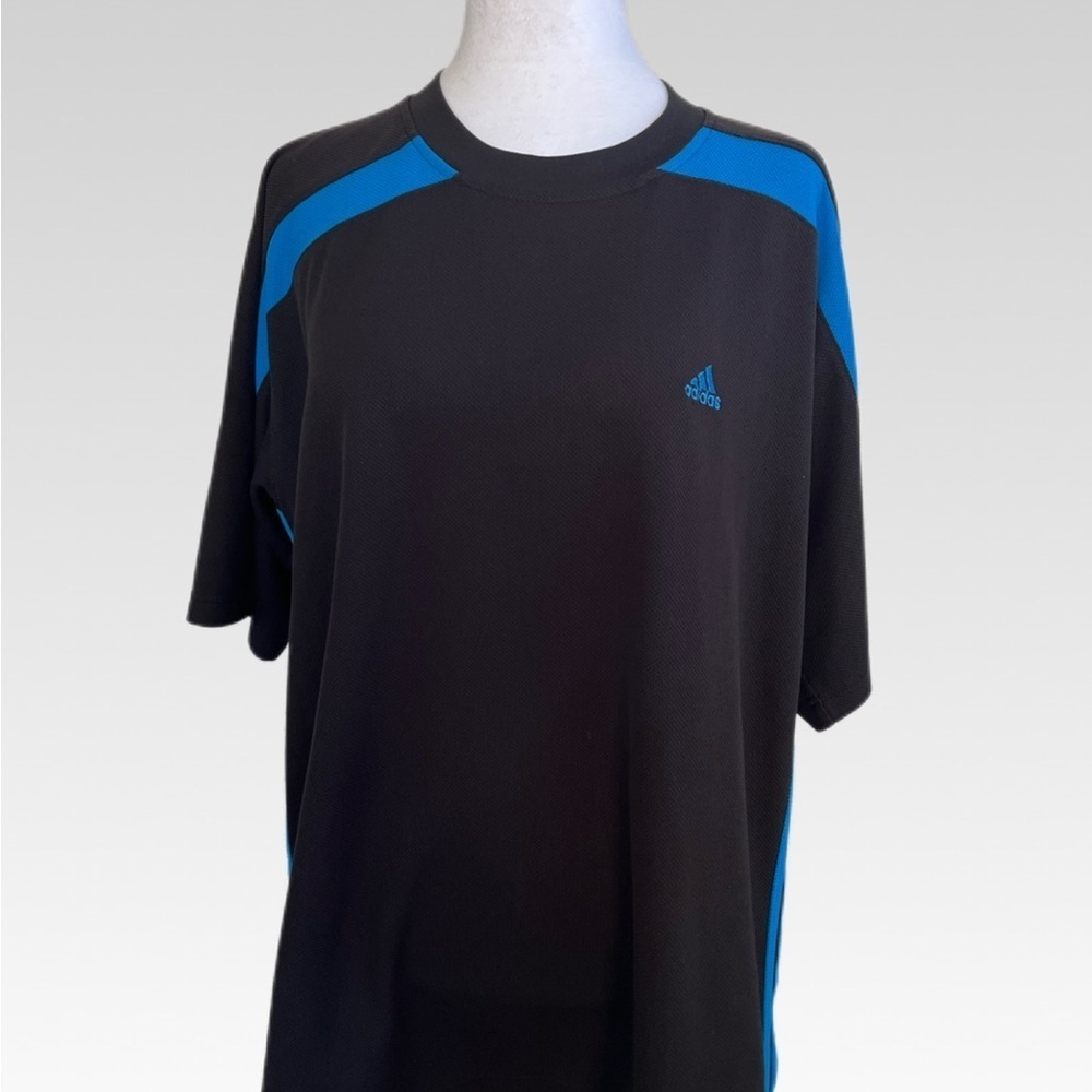 VINTAGE Adidas Men's Black Tee with Blue Accents SIZE L